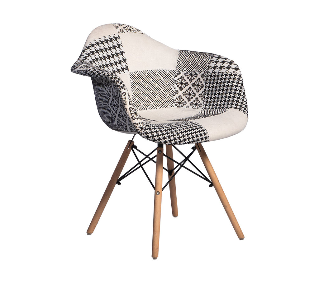 SILLA EAMES CON BRAZOS TAPIZADA LUNA